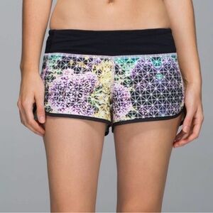 Lululemon Paradise Grid speed shorts